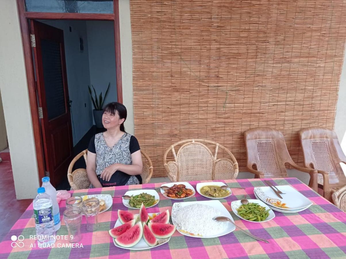 Dinuli Home Stay 아훈갈라 외부 사진
